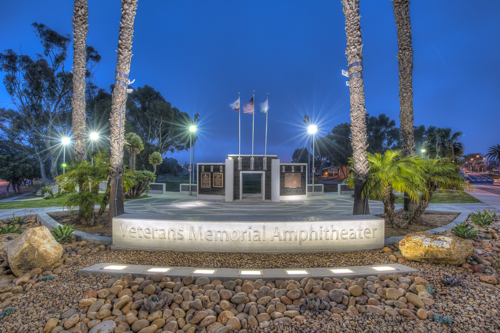 War Memorial at night 16